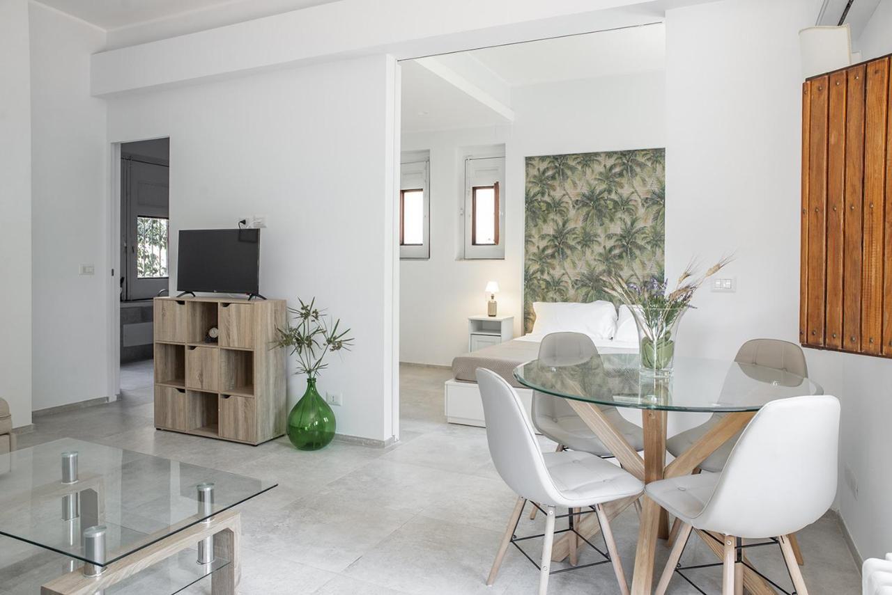 Euphorbia Apartments By Wonderful Italy CTA Exterior foto